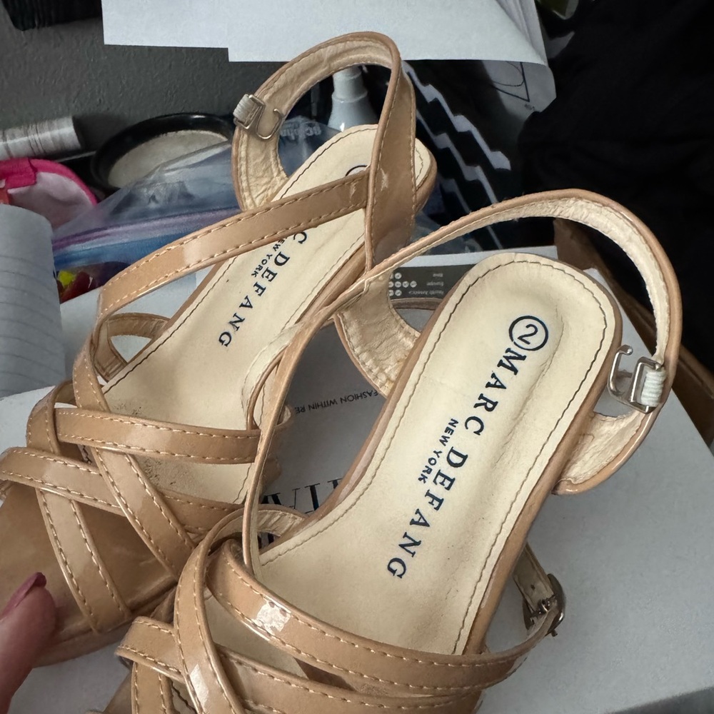 Marc Defang girls size 2 Beige Strappy Sandals